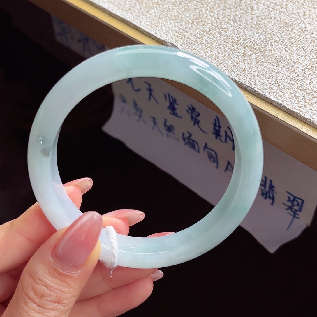 翡翠未镶嵌手镯手镯