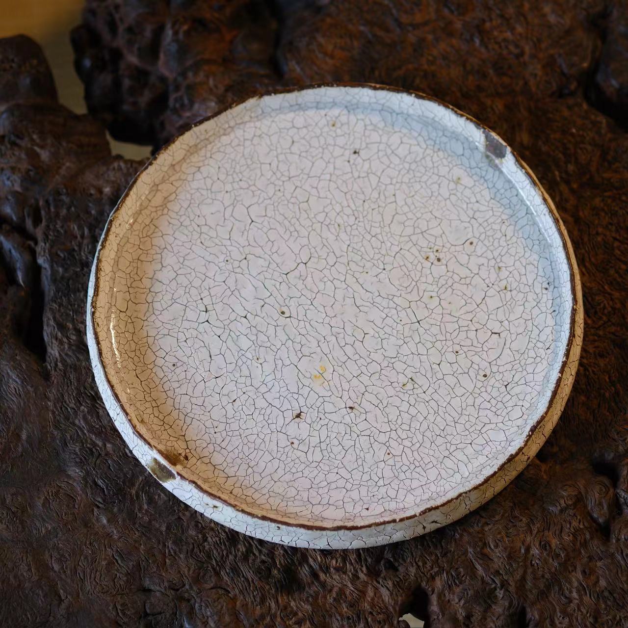 小喜宅 (微瑕）落苏平盘（口径21cm）