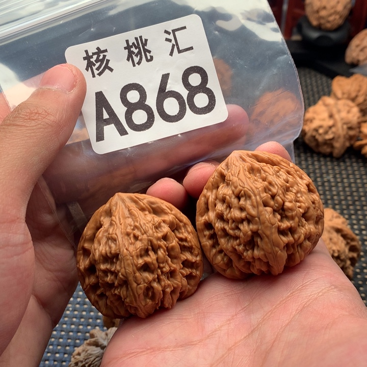 吊坠文玩核桃虎头王