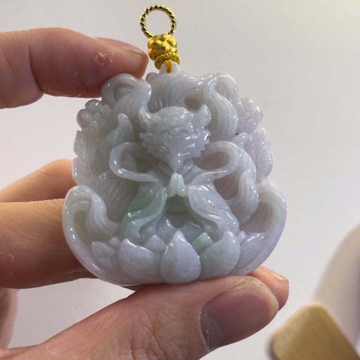 翡翠吊坠(赠链)未镶嵌代编织