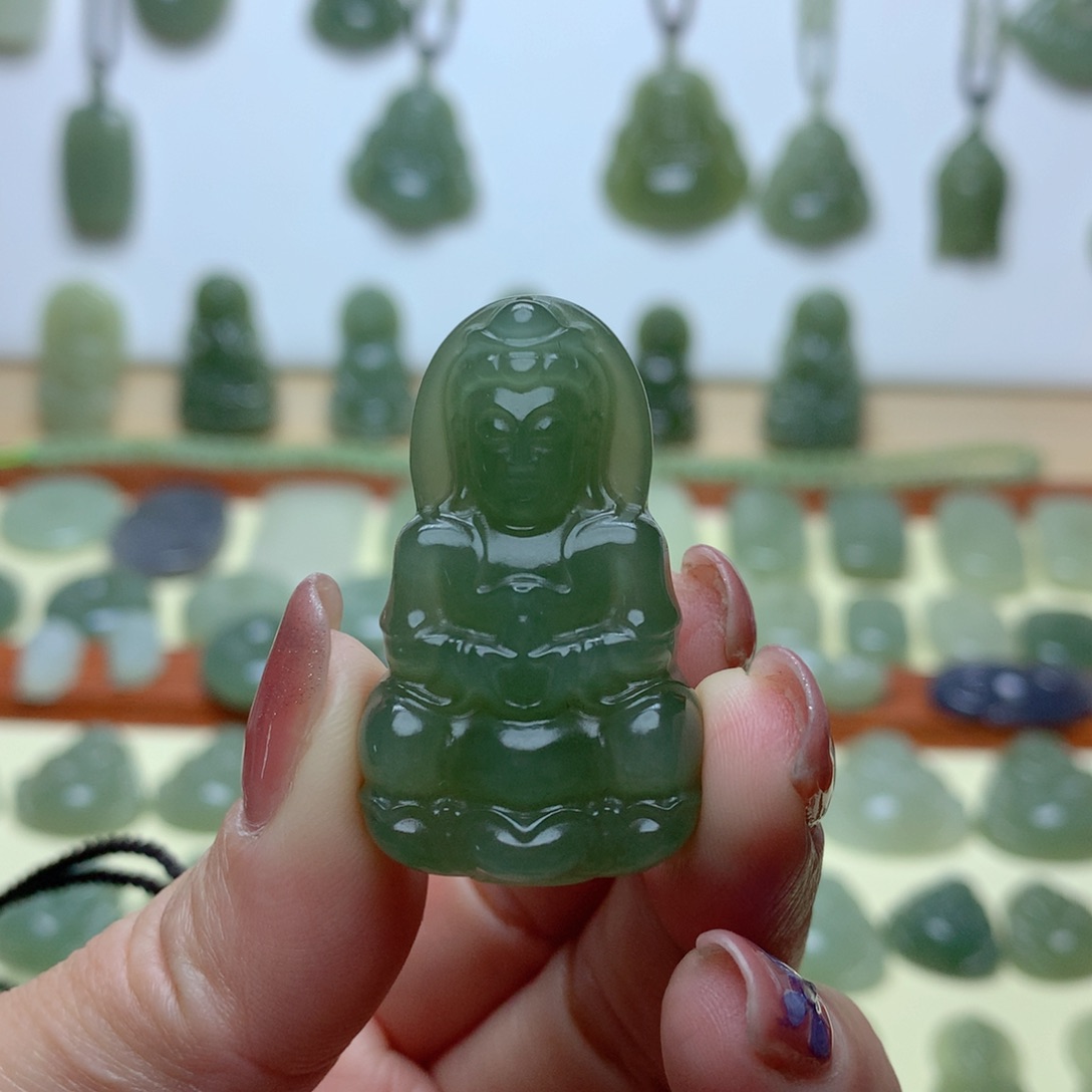 和田玉吊坠未镶嵌