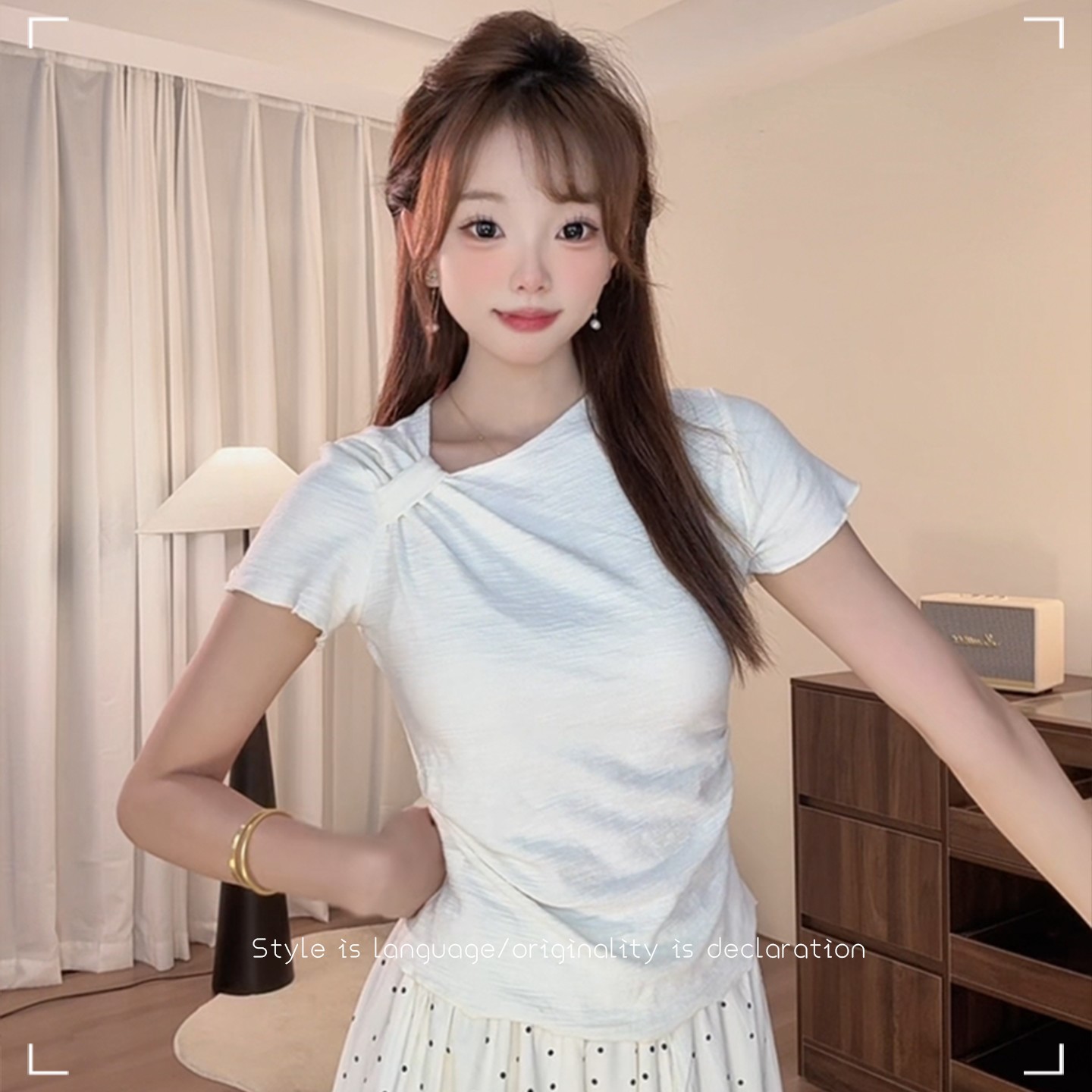 【现货】设计感不规则木耳边纯欲风小众收腰显瘦收腰上衣短袖T恤女