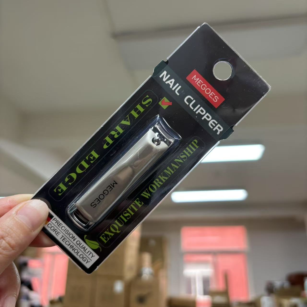 精致小巧又锋利！!随身携带指甲钳