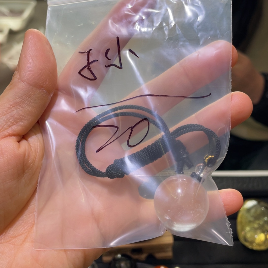 孙***岚水晶珠宝半成品未镶嵌