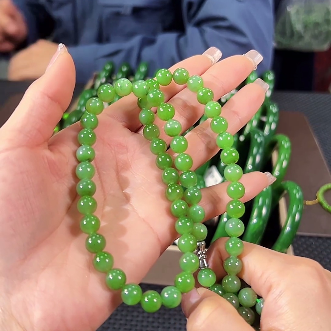 和田玉（碧玉）未镶嵌颈饰卡8