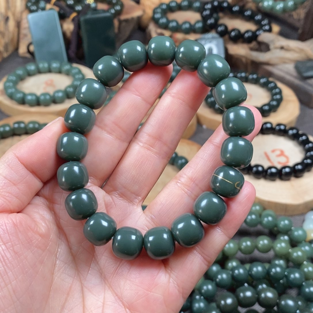 和田玉（青玉）手链未镶嵌D****术