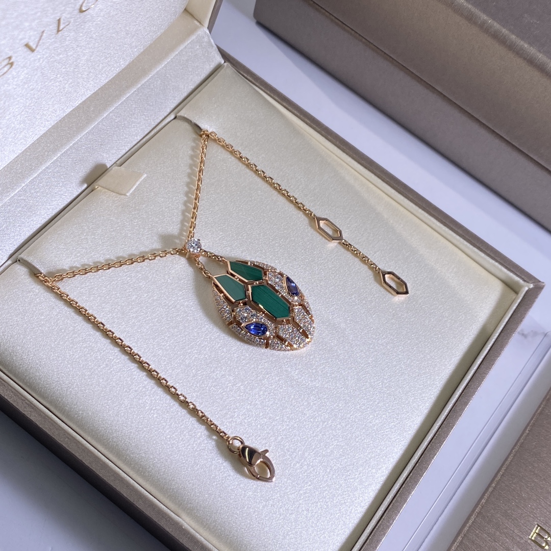 99新 BVLGARI/宝格丽 玫瑰金满钻孔雀石蓝宝石蛇头项链