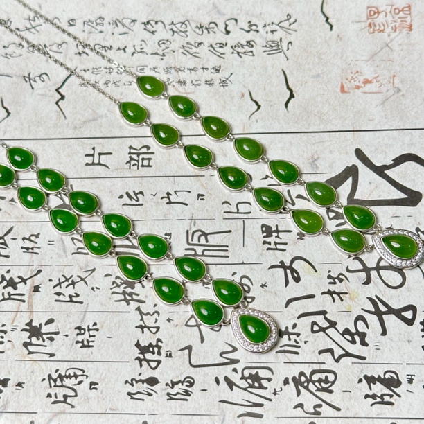 ZJ01和田玉碧玉水滴女神链S925银镶5*8mm+多样性发其一