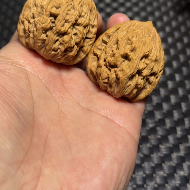 把件文玩核桃虎头