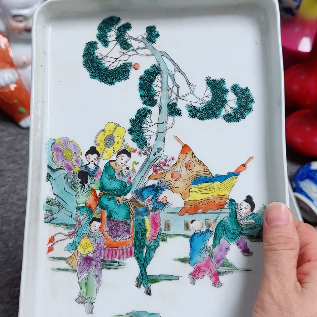 摆件瓷器的工艺技术特点