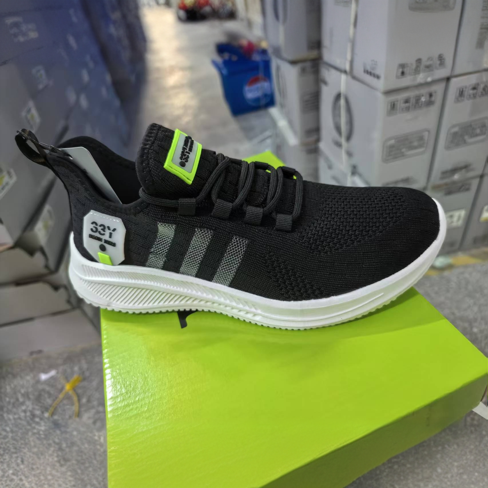 新款百搭减震软底休闲跑步运动鞋轻便耐磨跑鞋学生鞋子25666