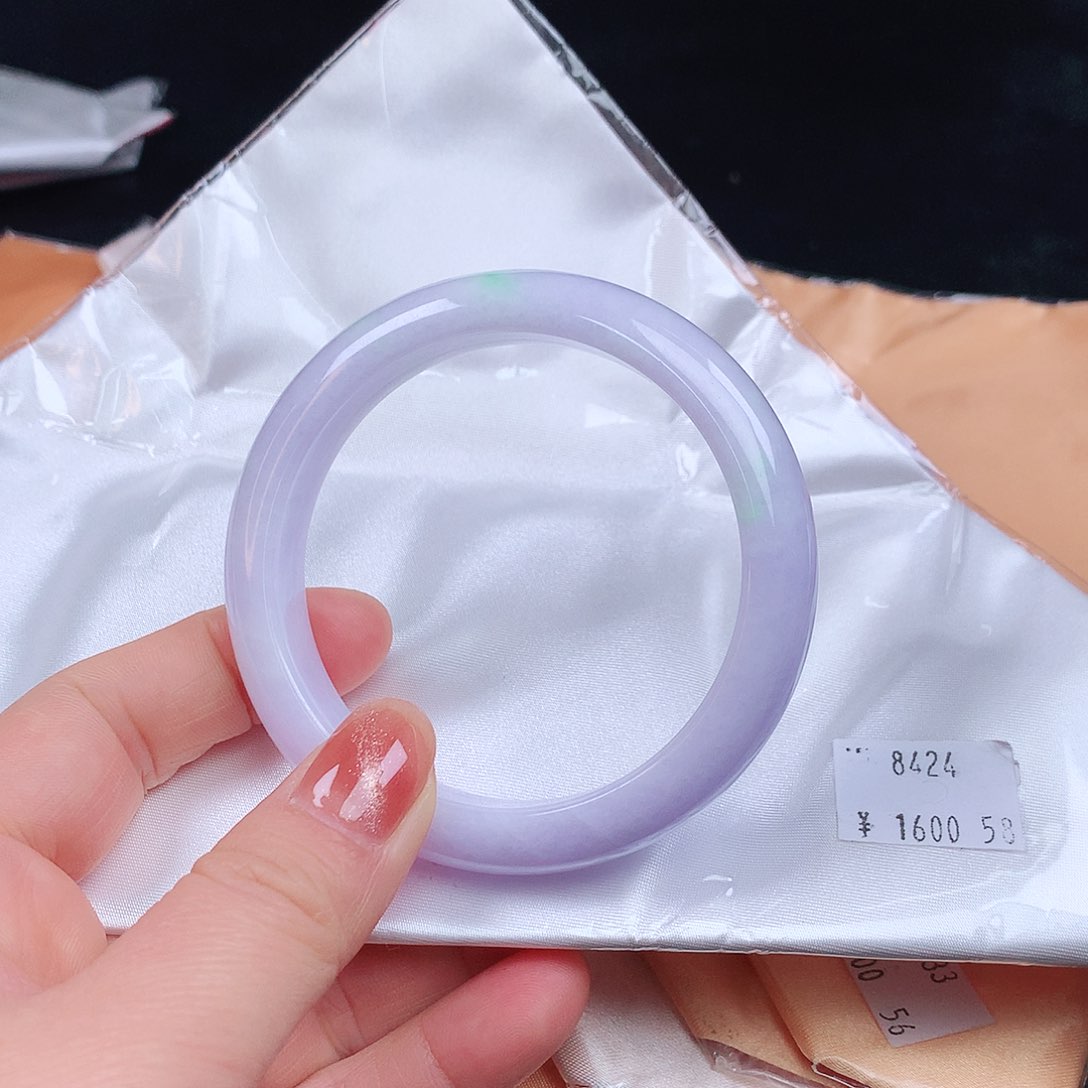 翡翠手镯未镶嵌8424xxccv