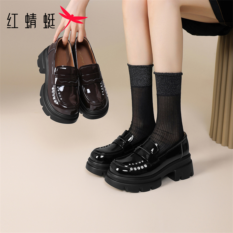 红蜻蜓春季女式时尚休闲百搭复古英伦风粗跟厚底圆头套脚乐福鞋