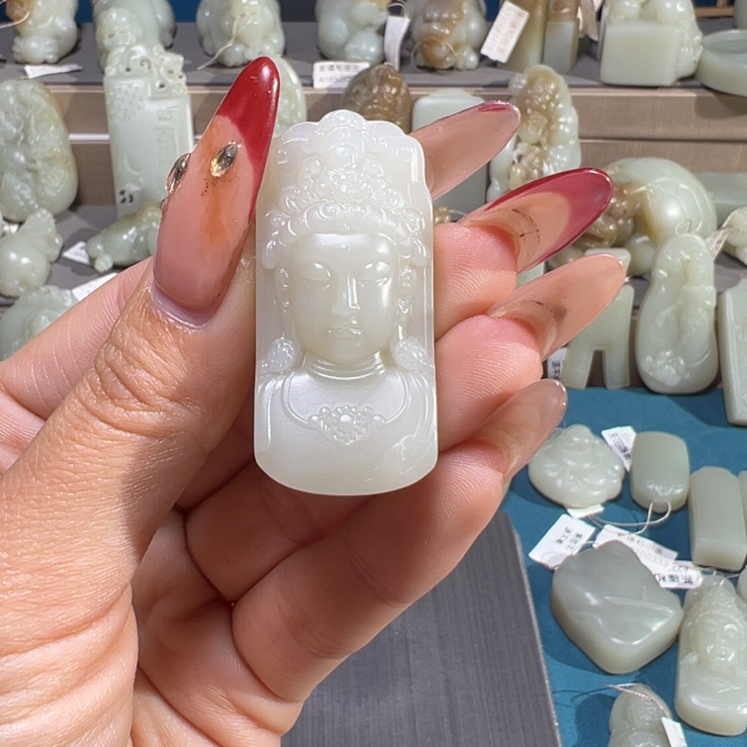 和田玉（糖玉）未镶嵌颈饰