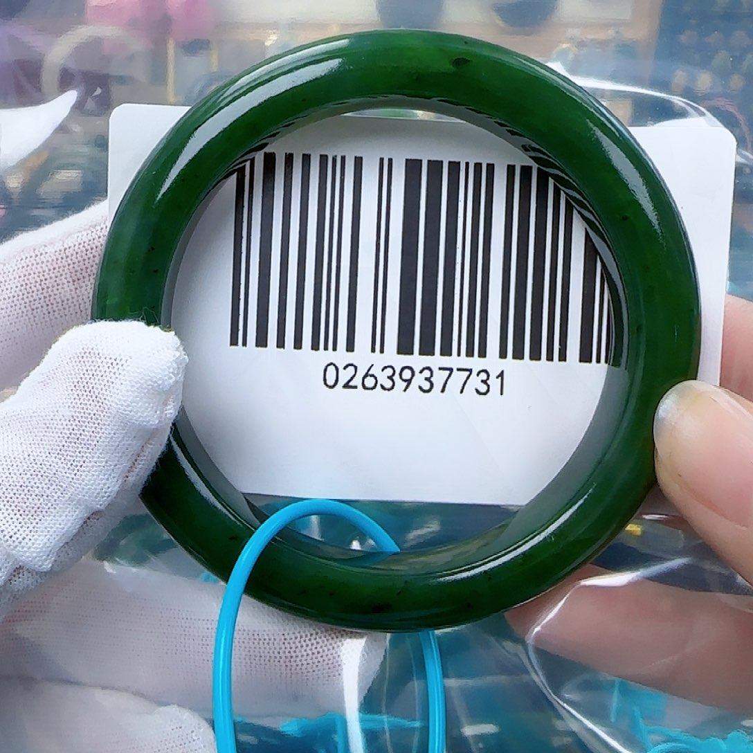 和田玉（碧玉）未镶嵌手镯微瑕57