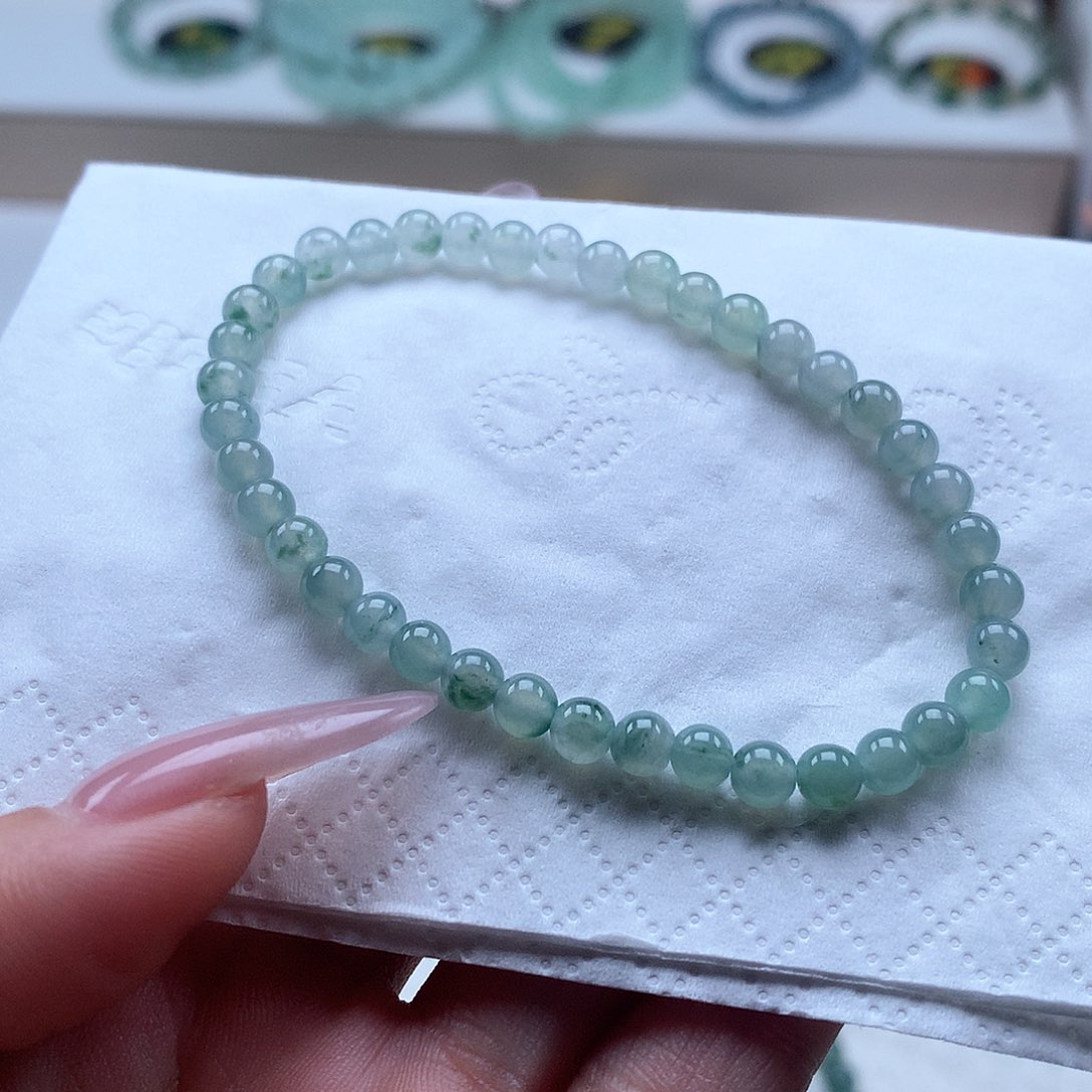 翡翠未镶嵌手串冰飘花4.4