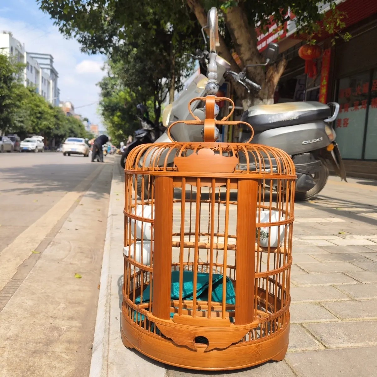 云南文山手工鸟笼不上漆鸟笼画眉鸟笼老蝴蝶笼八哥笼全套鸟笼批发