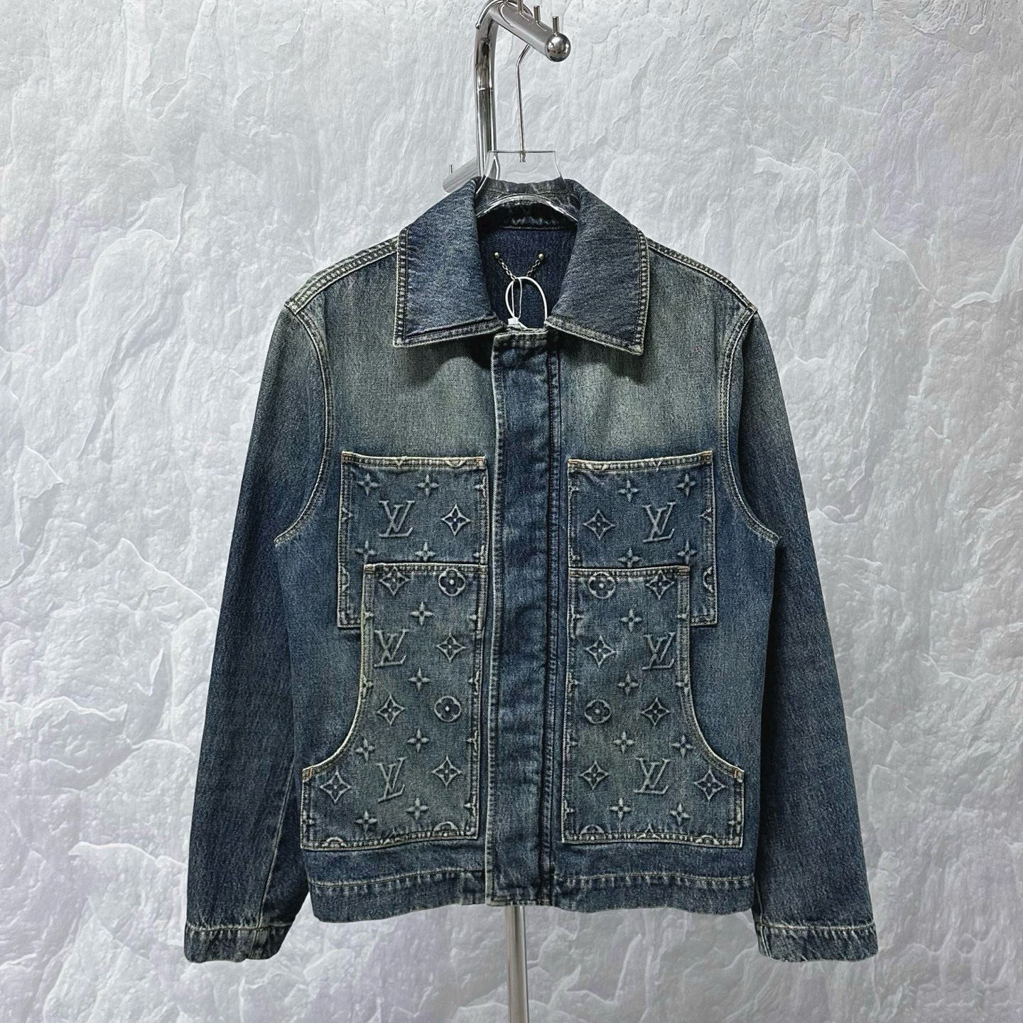 未使用 LouisVuitton/路易威登 伐木浮雕牛仔外套 44码 J01129