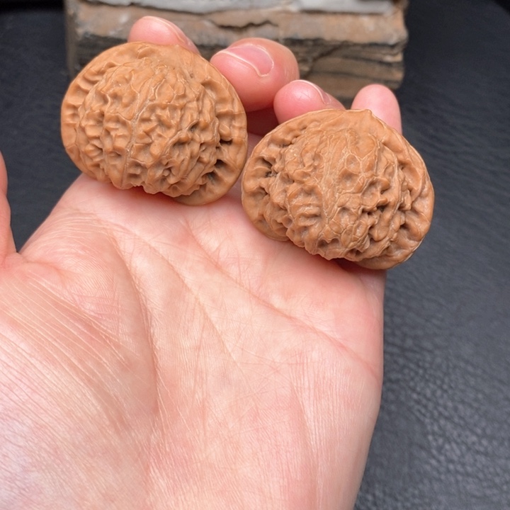 桃核把件全品39宫灯