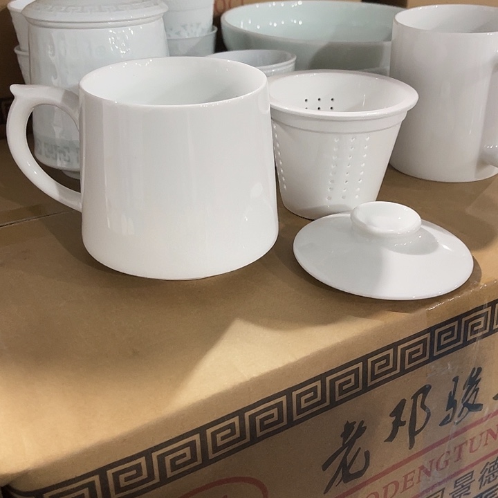 瓷片高白泥办公杯一个，包邮，容量450