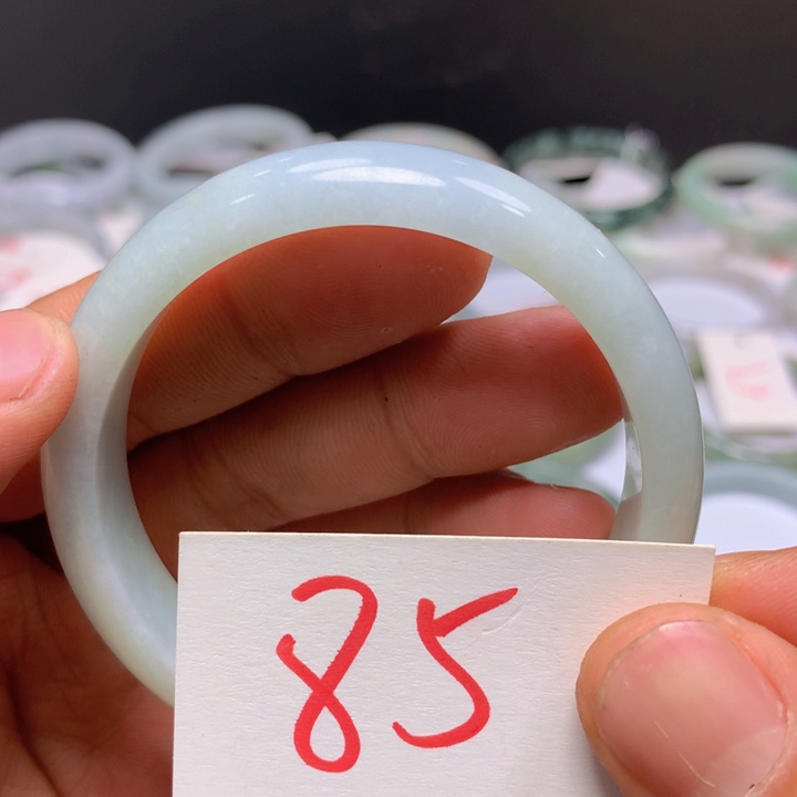 翡翠手镯未镶嵌4569999999999