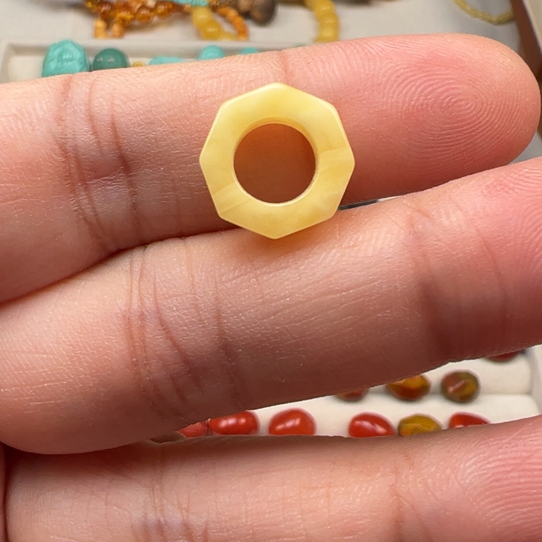 琥珀未镶嵌吊坠(不含链)