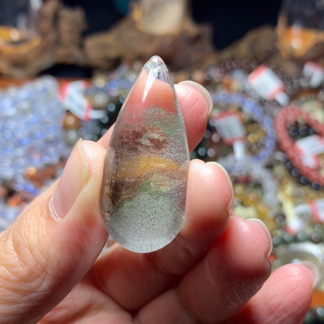 水晶吊坠(赠链)未镶嵌