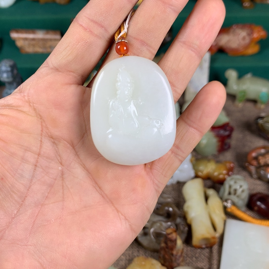 和田玉颈饰未镶嵌