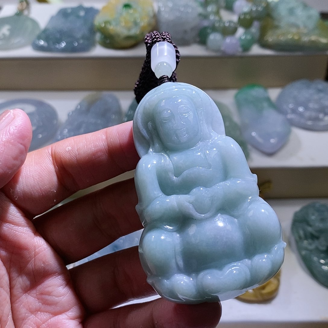 【闪购商品】翡翠颈饰未镶嵌观音