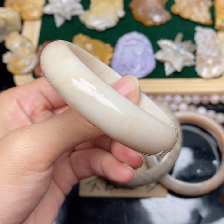 硅化珊瑚（珊瑚玉）手镯未镶嵌52