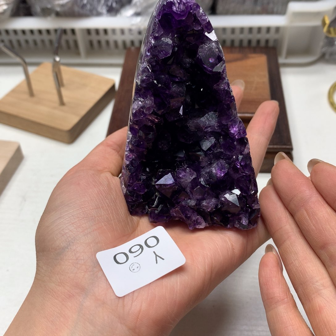 水晶摆件未镶嵌水晶