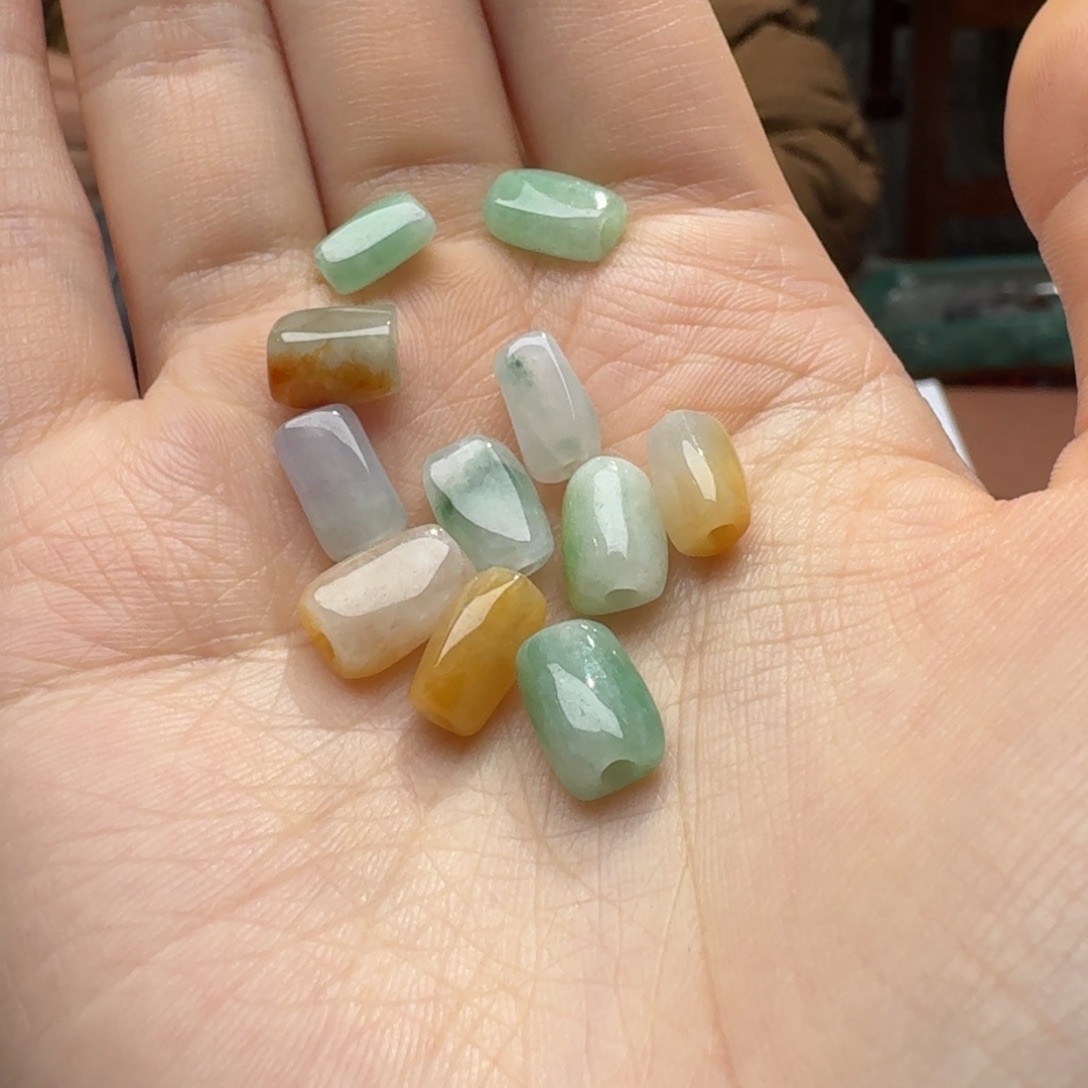 未镶嵌挂件翡翠秋**曦