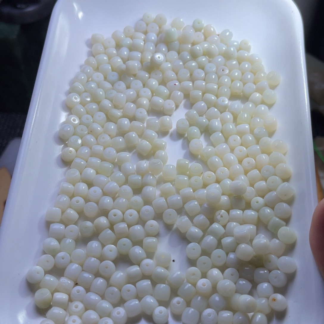 未镶嵌和田玉珠宝半成品