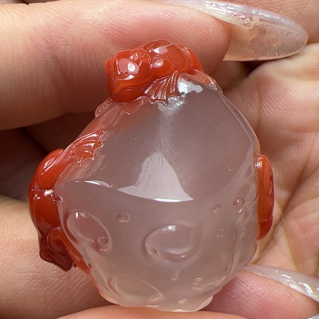 南红玛瑙吊坠未镶嵌