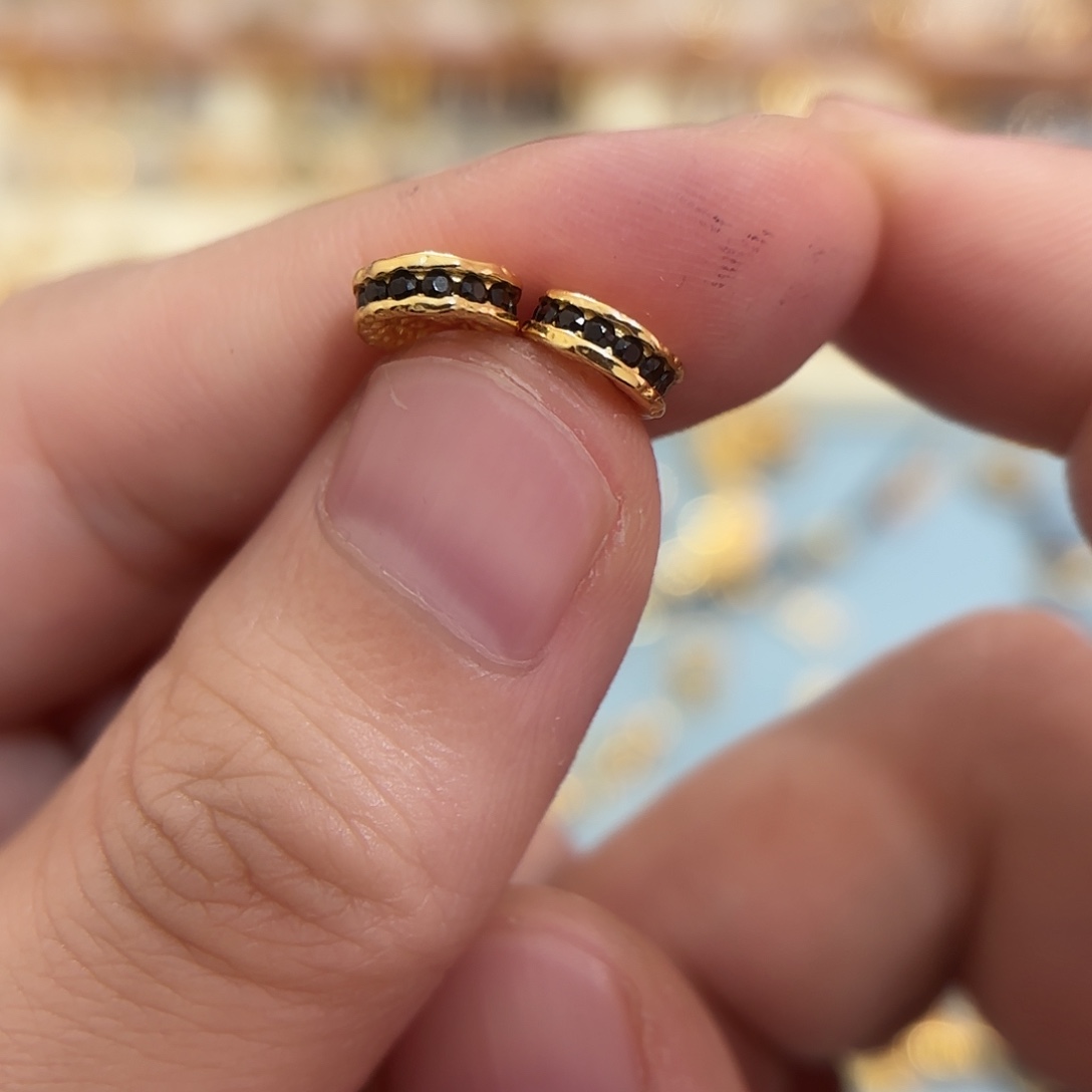 黑容颜8mm一对配饰