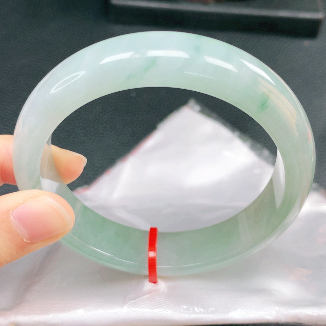 翡翠未镶嵌手镯60圈