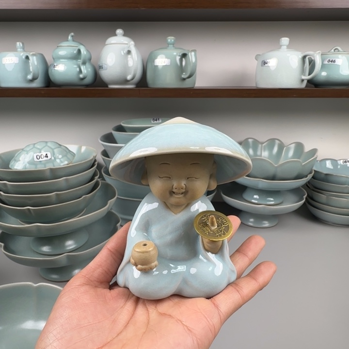 霍***然瓷片汝瓷茶宠和尚圈足烧天青釉