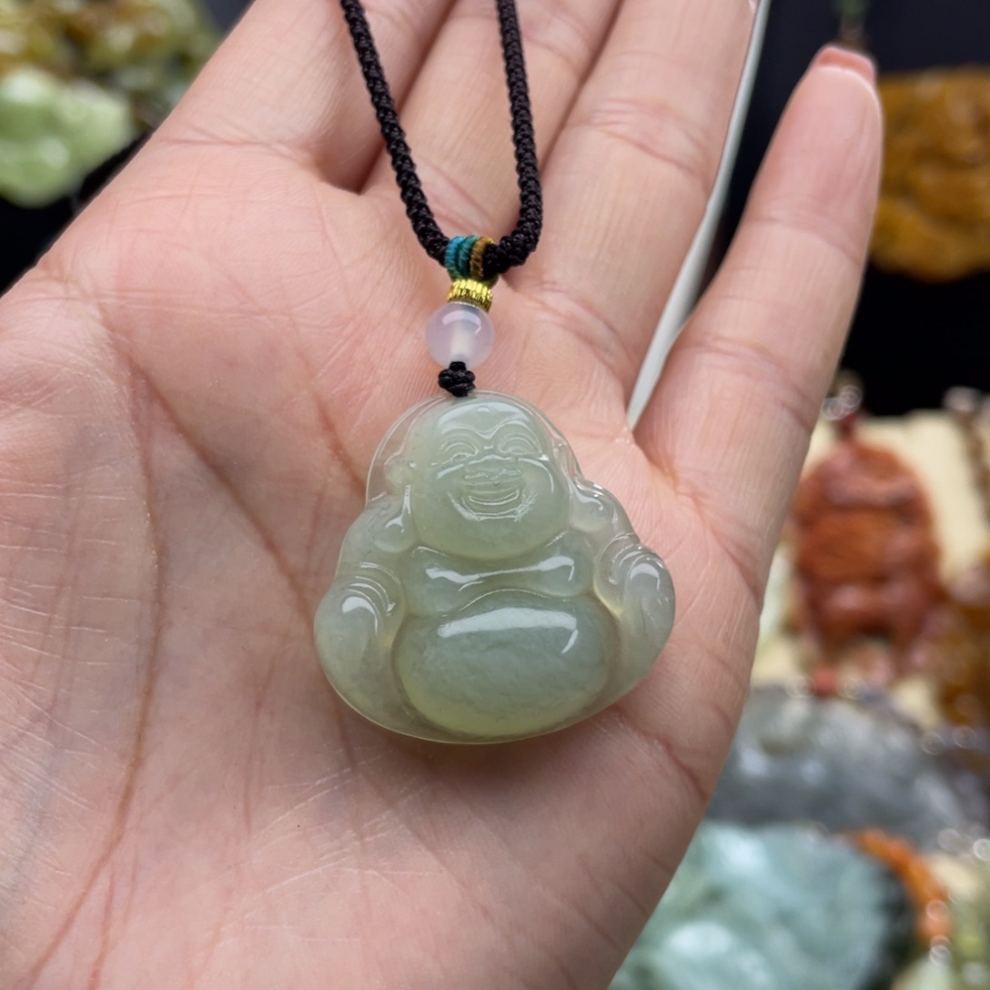 未镶嵌蛇纹石玉颈饰