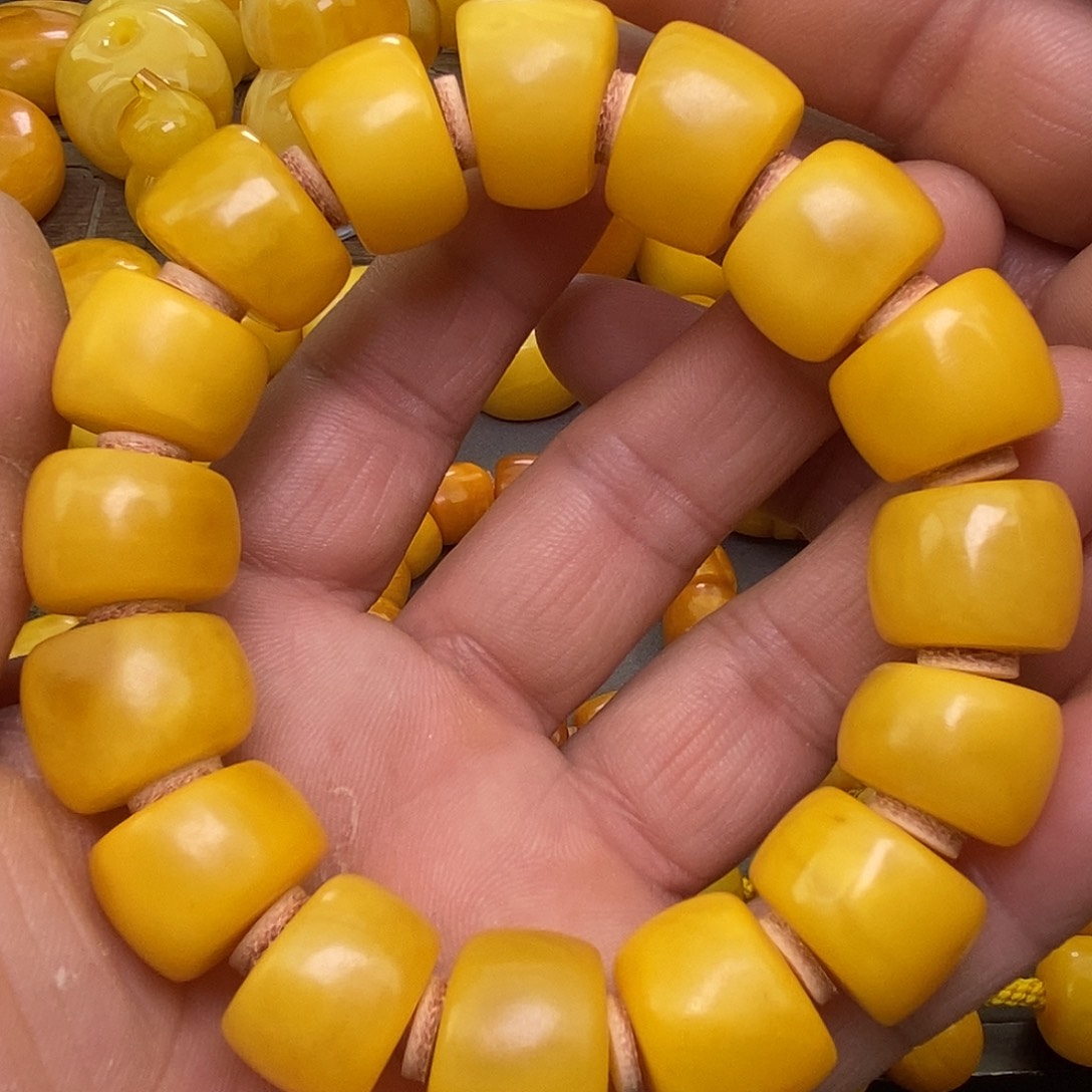 蜜蜡未镶嵌珠宝奇石个别珠子带微瑕