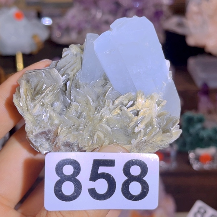 海蓝宝石裸石未镶嵌