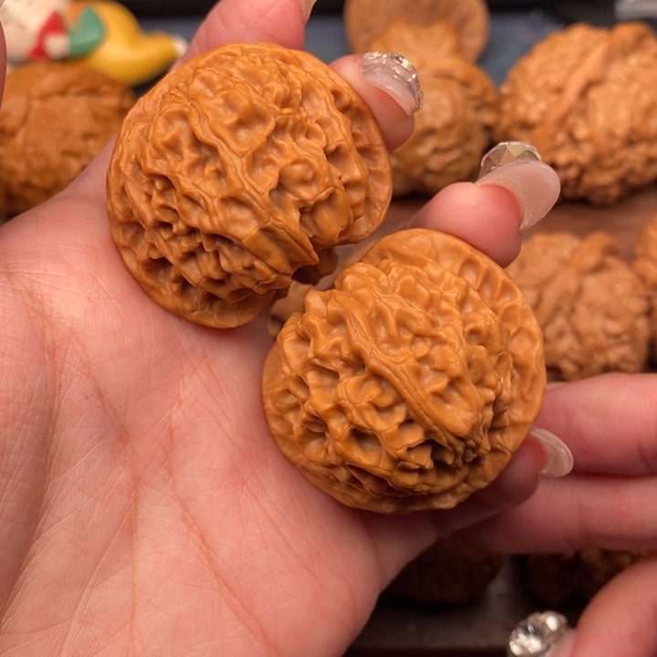 文玩核桃吊坠龙*风全品，苹果39.8