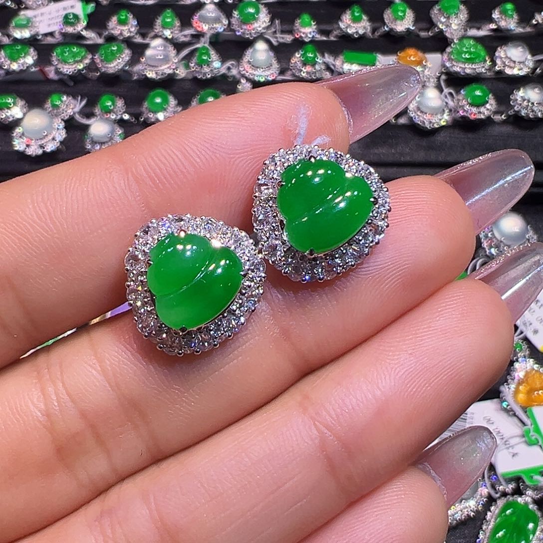 翡翠18K金镶嵌耳饰翡翠