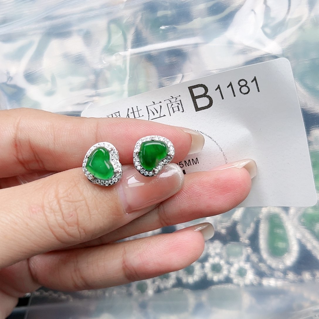 翡翠颈饰未镶嵌翡翠1181