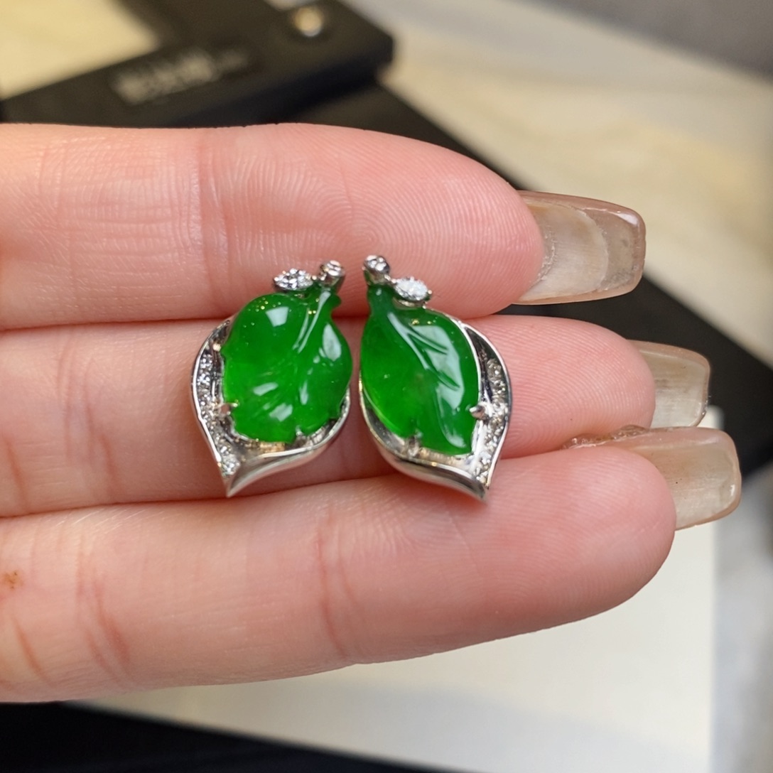 翡翠耳饰18K金镶嵌叶子