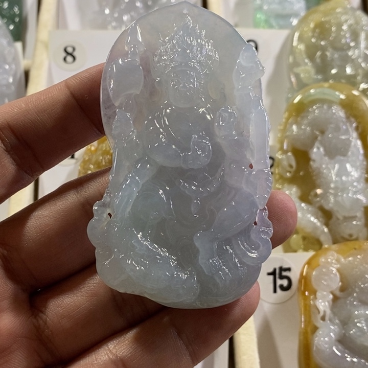 颈饰未镶嵌翡翠G****不动