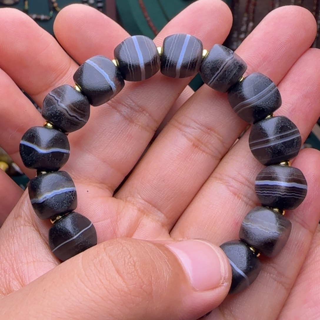 未镶嵌单玛瑙/玉髓狮*思