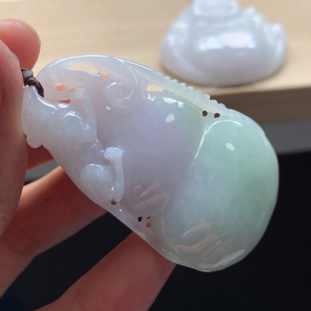 颈饰未镶嵌翡翠吊坠