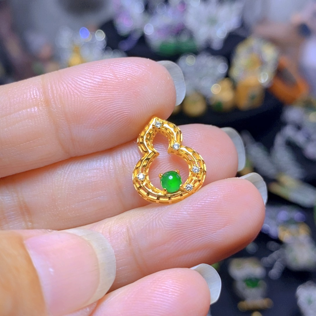 翡翠银S925镶嵌耳饰天然翡翠