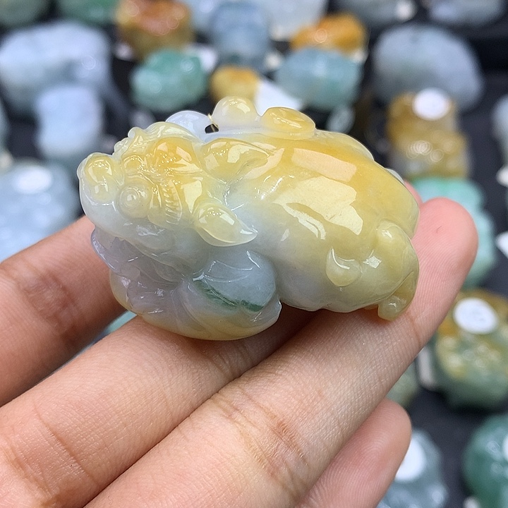 翡翠未镶嵌颈饰天然缅甸翡翠