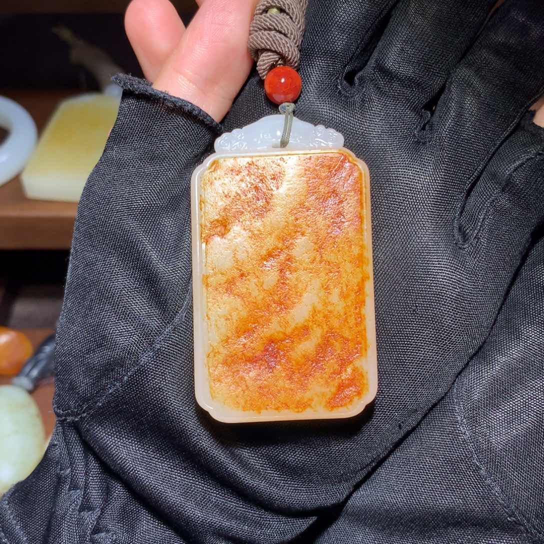 林***＊和田玉未镶嵌颈饰不退